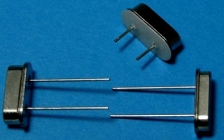 NKG晶振|01-CR1-02|01-CR1-02-25M000-T18-3050E|HC-49S插件晶振 NKG晶振|01-CR1-02|01-CR1-02-25M000-T18-3050E|HC-49S插件晶振